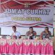 Dir Binmas Polda Sultra Kombes Pol Antonius Danang H.W (tengah) saat memimpin pelaksanaan Jumat Curhat